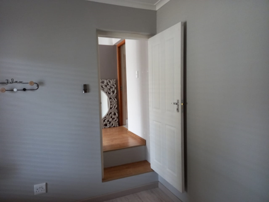 To Let 1 Bedroom Property for Rent in Welgemoed Western Cape